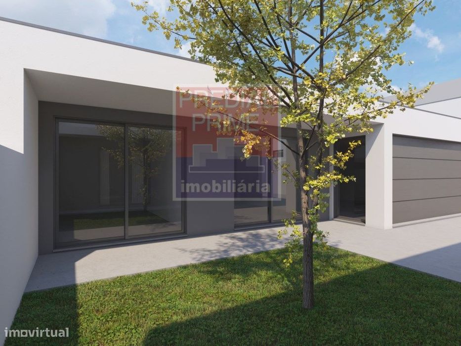 Moradia T3, térrea em Santa Maria da Feira