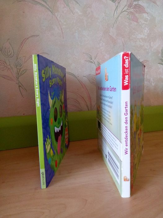 Книги дитячі на англійській мові 2 штуки.