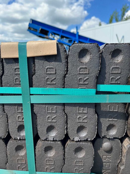 Brykiet REKORD "Schuetter" paczka 25 kg/paleta 1000kg