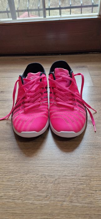 Кросовки Nike оригинал (размер 39, 25 см)