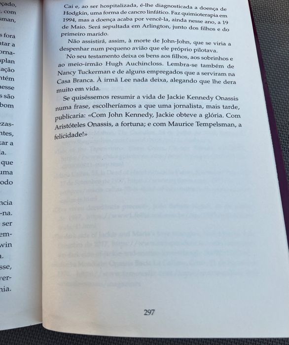 Livro “Dez Mulheres Que Amaram Demais”, Helena Sacadura Cabral