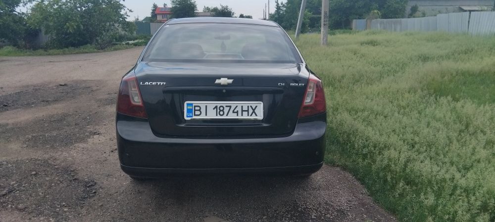 Шеврон лачетті 1.8