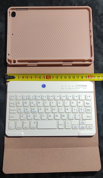 Case etui na tablet 8"
