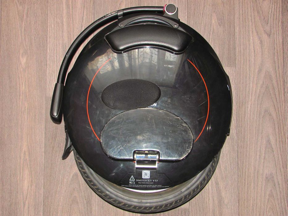 Моноколесо, на ходу, EUC InMotion SCV V5F, 14", 550 Вт, 320 Вт*год
