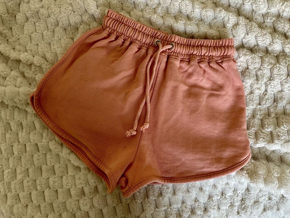 Krotkie spodenki dresowe shorty xxs
