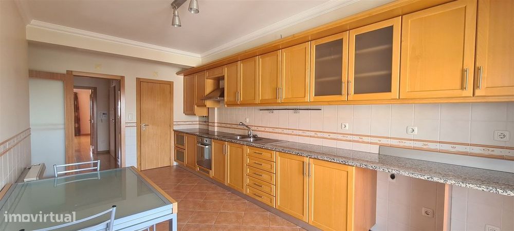 Apartamento T3 Telheiro, Leiria