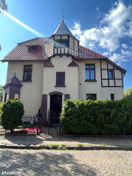Biuro w pięknej kamienicy we Wrzeszczu