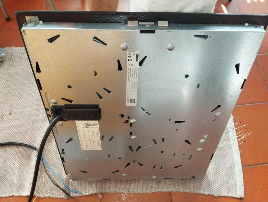 Fogao vitroceramica zanussi com 3 discos funcionais