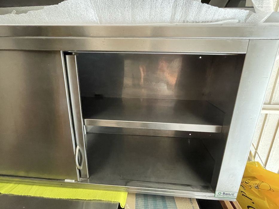 Armario parede e 4 prateleiras inox cozinha