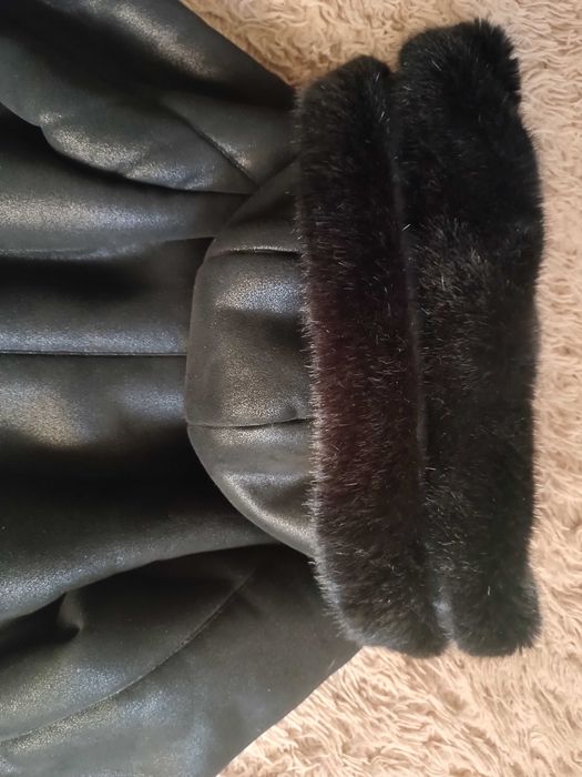 Дублянка з гарним  капюшоном