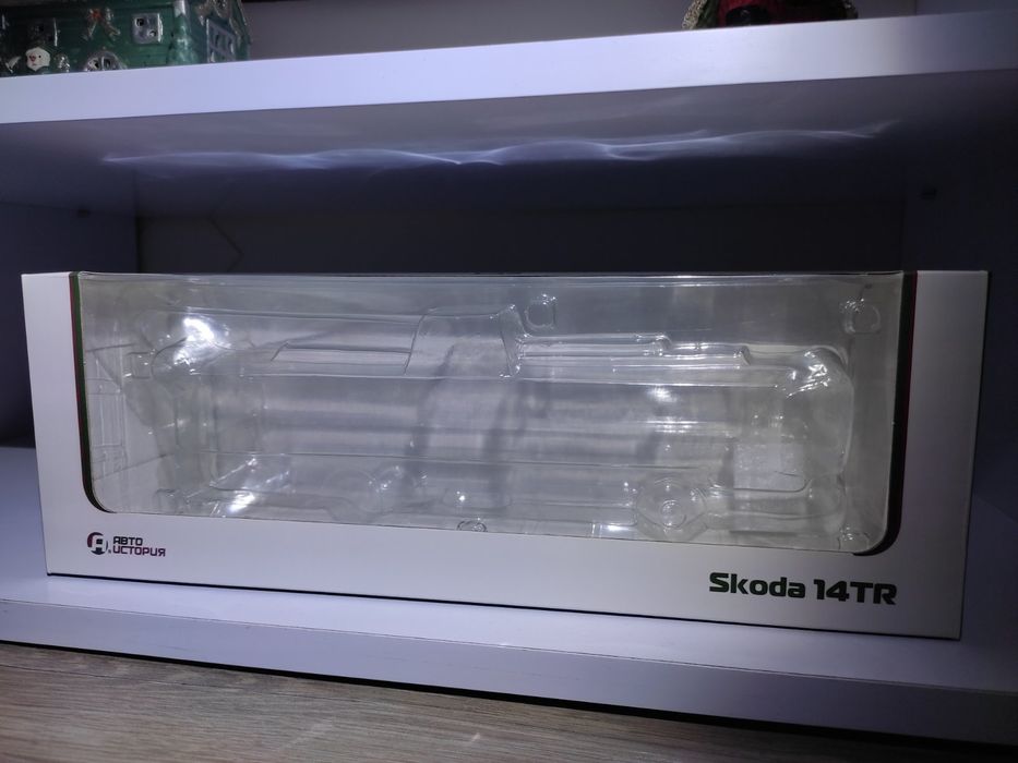 Модель троллейбуса Skoda 14TR