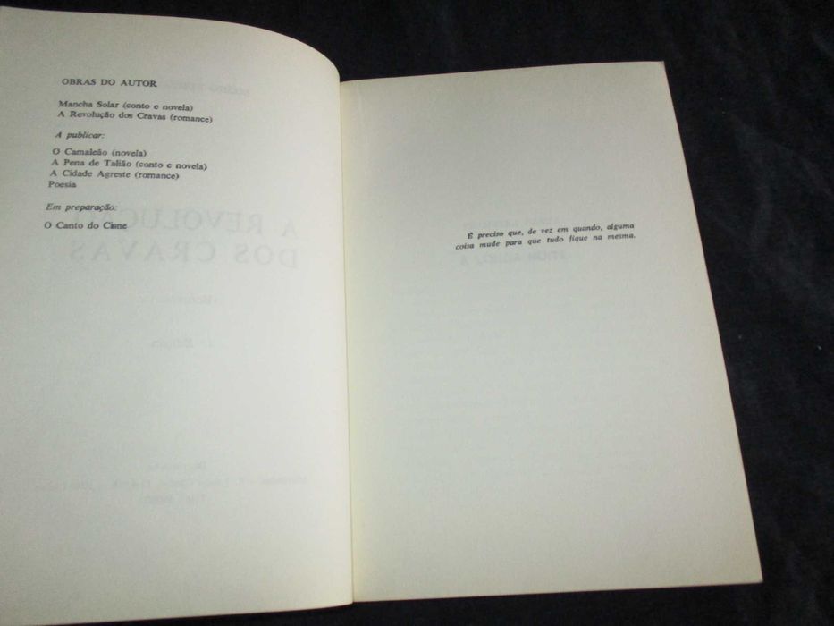 Livro Revolução dos Cravas Mário Furtado 1ª edição Autografado
