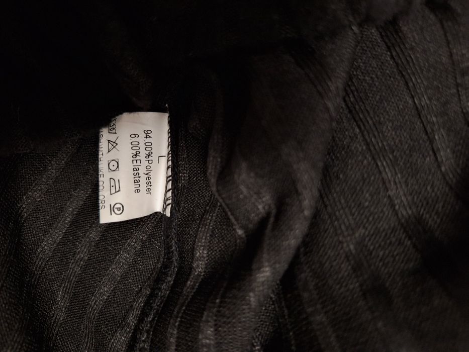 Damski czarny  golf L.