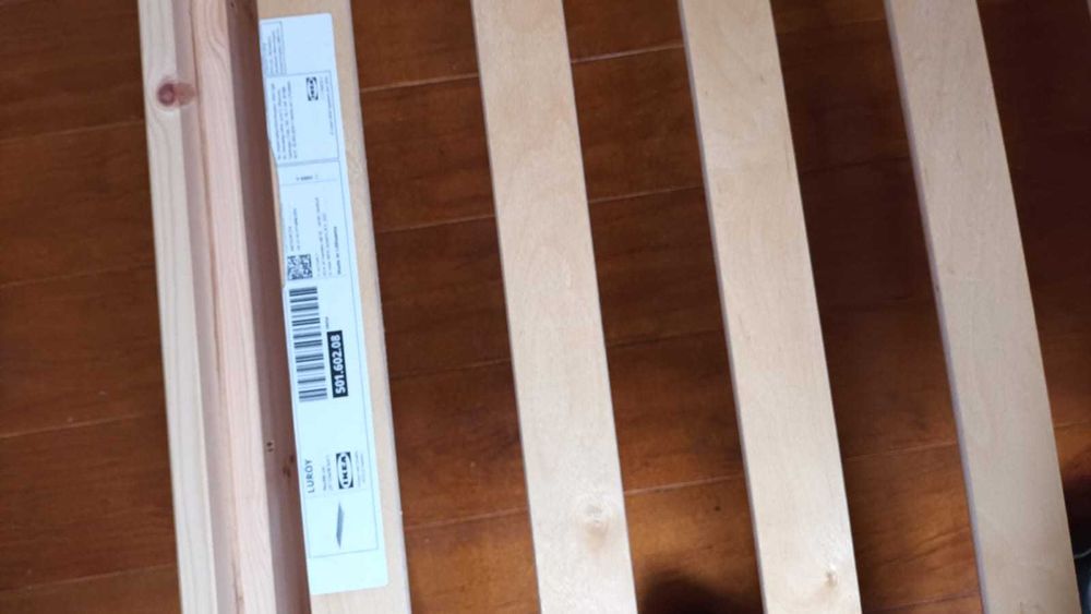 Cama de Casal IKEA em Madeira – NOVA