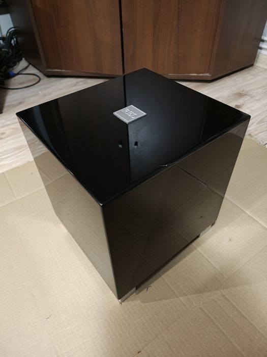 REL Accoustics T5i Subwoofer została 1szt