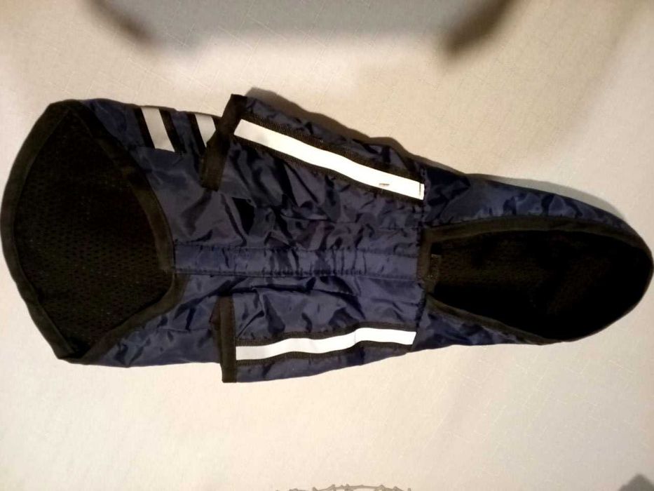 Ubranko płaszcz dla małego psa z kapturem na deszcz/wiatr z odblaskami