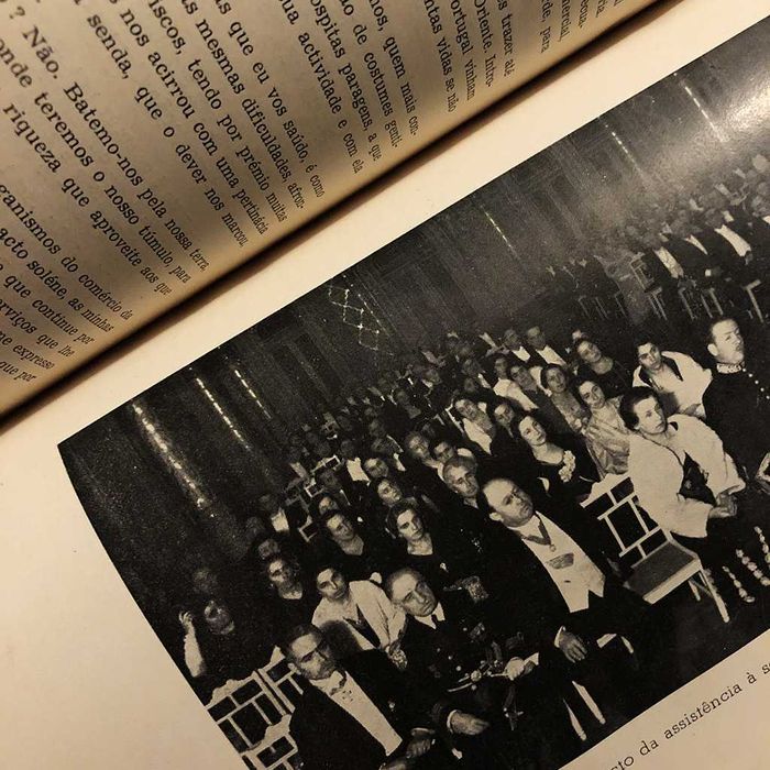 ASSOCIAÇÃO COMERCIAL do PORTO Relatório referente ao I Centenário 1934