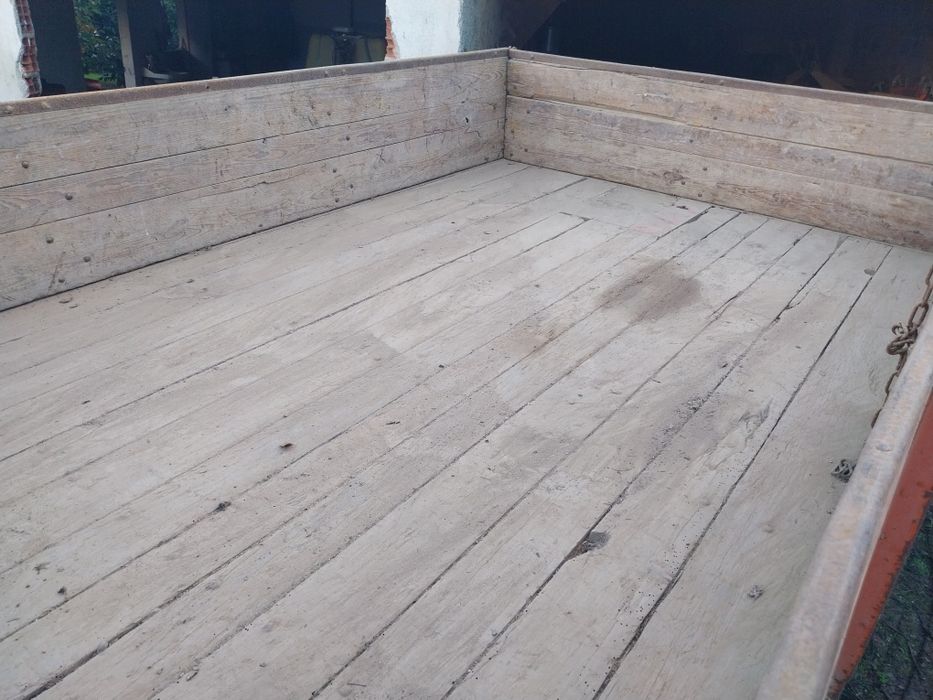 Reboque tri-basculante 4 toneladas