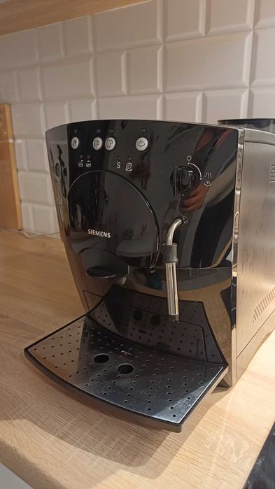 SIMENS Ciśnieniowy ekspres do kawy