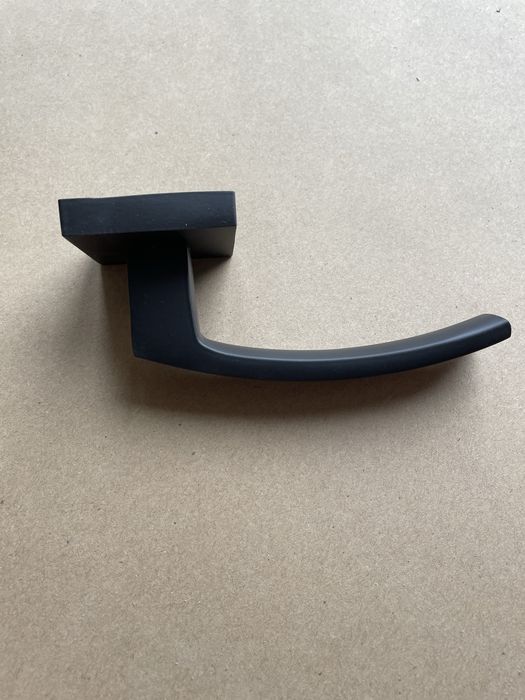 Klamka drzwiowa Barcelona czarna kwadratowa