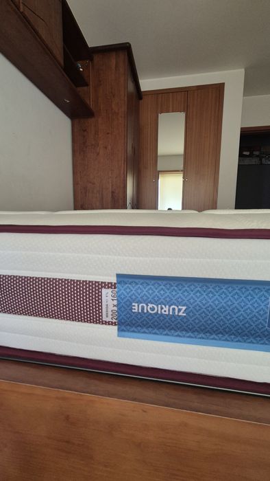 Cama casal 160x200c/estrado elevatório