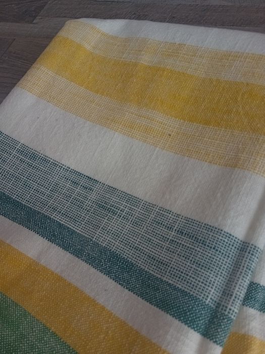 Obrus 100 % bawełna, chwosty