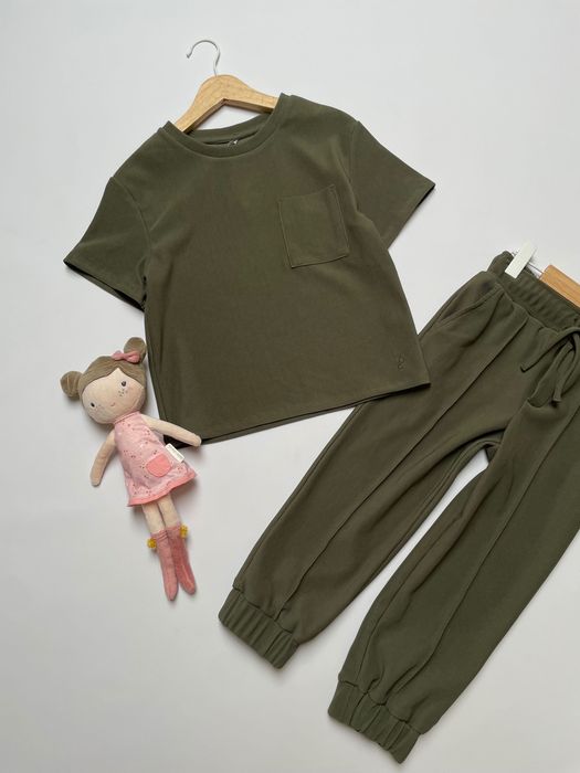 104 110 George Billie Faiers komplet prążkowany tshirt joggersy khaki