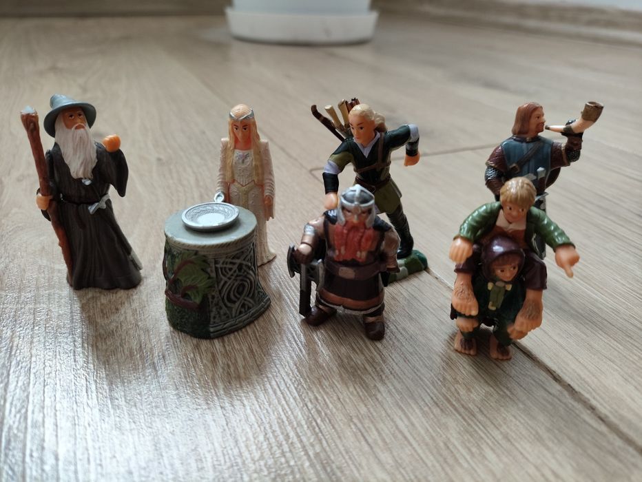 Kinder niespodzianka Władca pierścieni 3 części