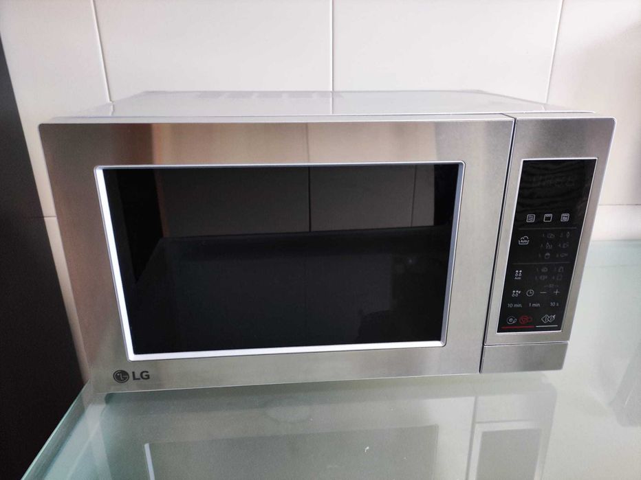 Microondas LG MH6044V - 20L com Grill e Painel Touch - Como Novo