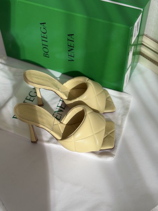 Босоніжки Bottega Veneta