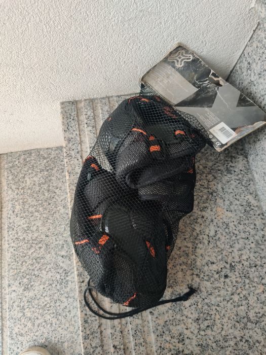 Proteções de joelhos e cotovelos tamanho L