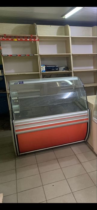 Холодильна вітрина