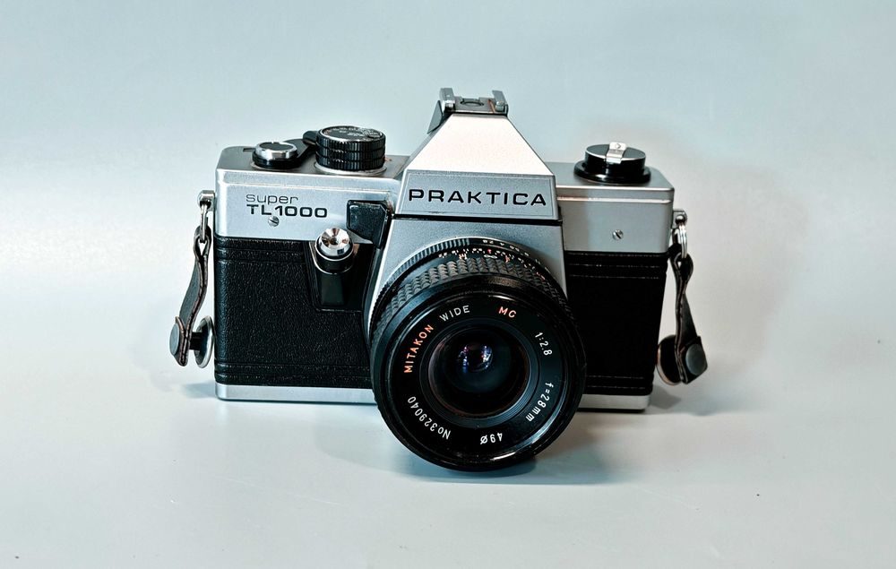 Aparat fotograficzny PRAKTICA Super TL 1000 M42 35mm SLR + Obiektyw Mitakon Wide MC 2.8 28mm Metalowy Retro Rzadki !!