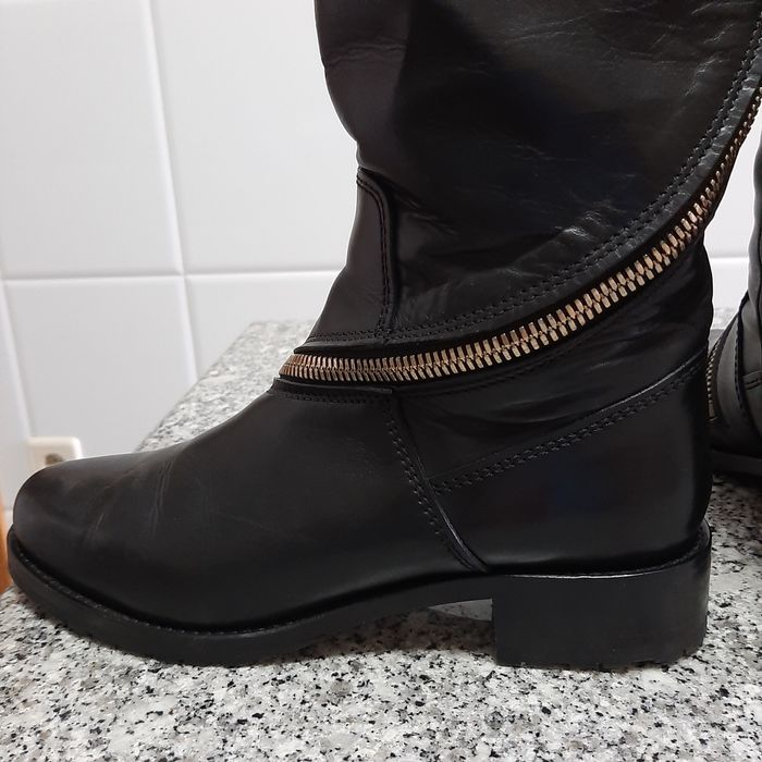 Venda botas em pele LUIS ONOFRE