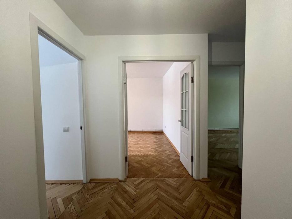 Продаж 3-кімнатної квартири