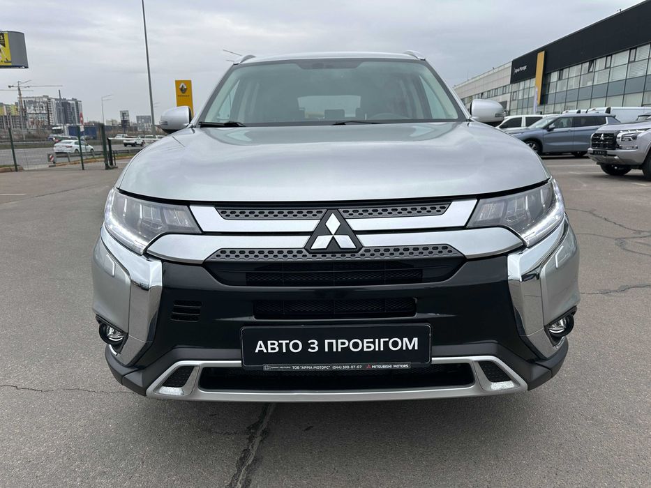 Mitsubishi Outlander Instyle 2022