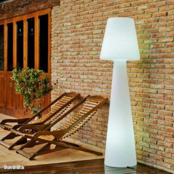Candeeiro em plastico