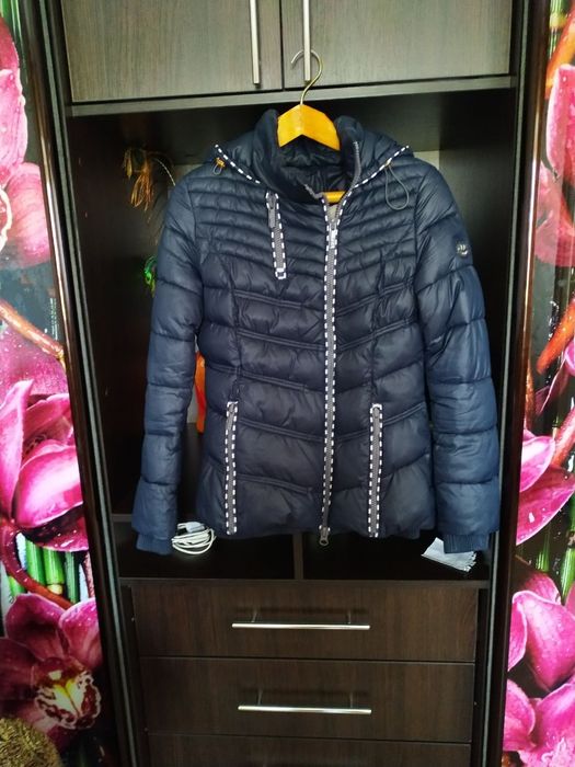 Теплая куртка 44 размер