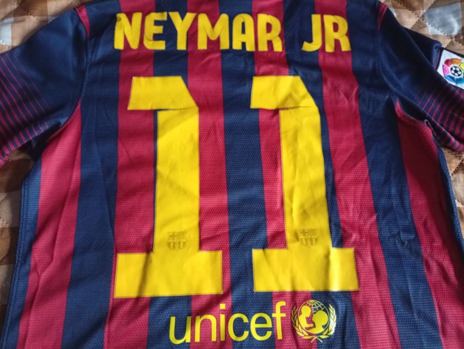 T-shirt de futebol do Barcelona tamanho S