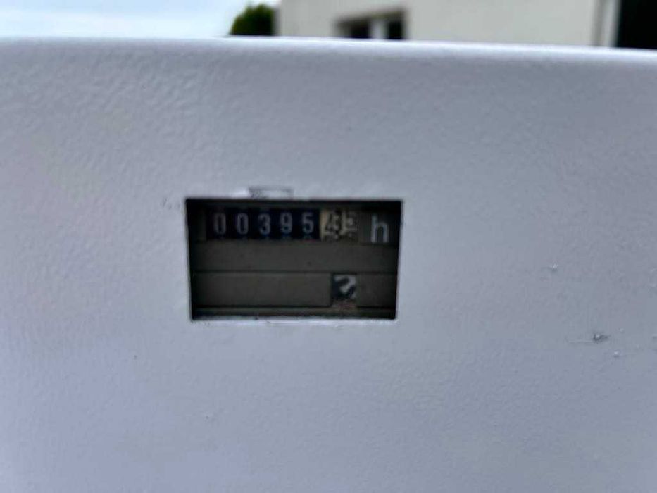 Niszczarka przemysłowa do papieru, dokumentów, teczek, kartonu itp.