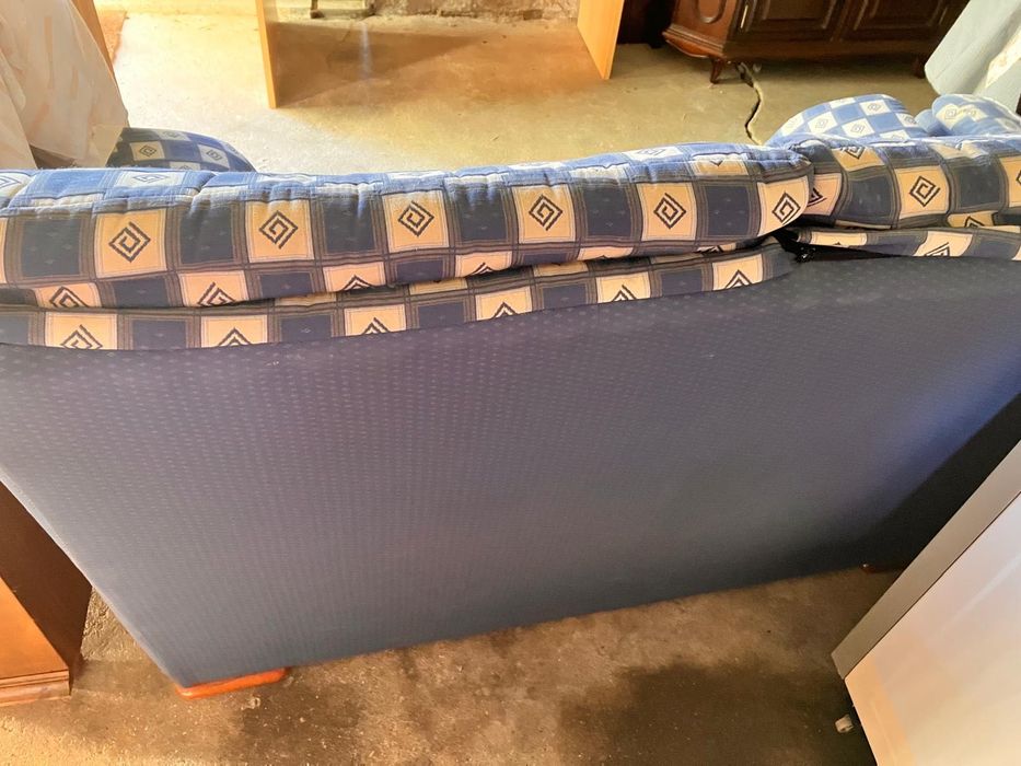 Vendo sofá de 2 lugares e sofá cama de 3 lugares
