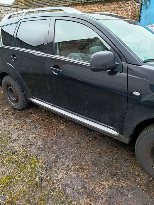 Peugeot 4007 drzwi 4HK. Części