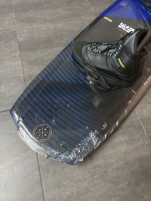 Prancha Wakeboard Jobe Nova Nunca usada