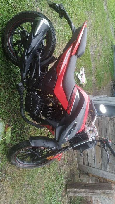 Продам  мотоцикл Spark