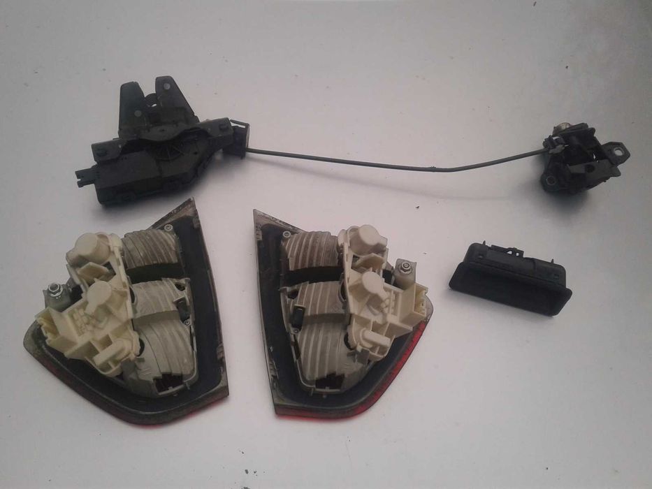 Lampy Tył Zamek Linka Klapy BMW E90 E91