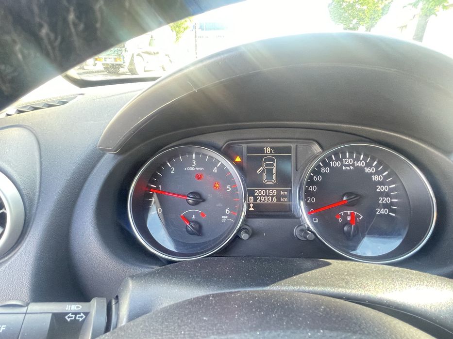Nissan Qashqai 1.6 dci 130cv 360°