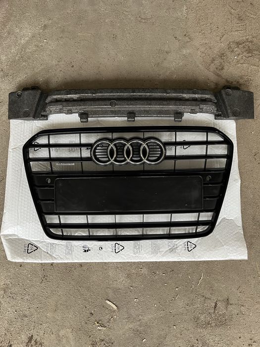 Oryginalny Grill Audi A5 8T lift 2011-2016 SLINE