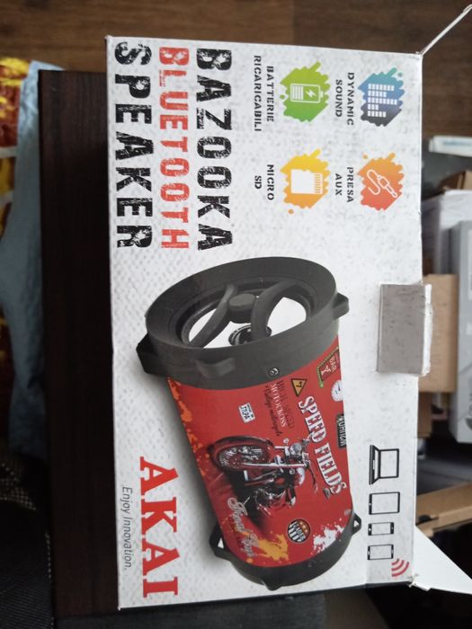 Akai BAZOOKA блютуз колонка новая