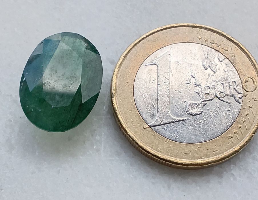 Esmeralda Colombiana com 7.20 ct . Com certificado