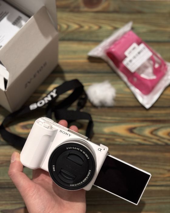 Фотоапарат Sony ZV-E10 Mark II з об'єктивом Kit 16-50mm